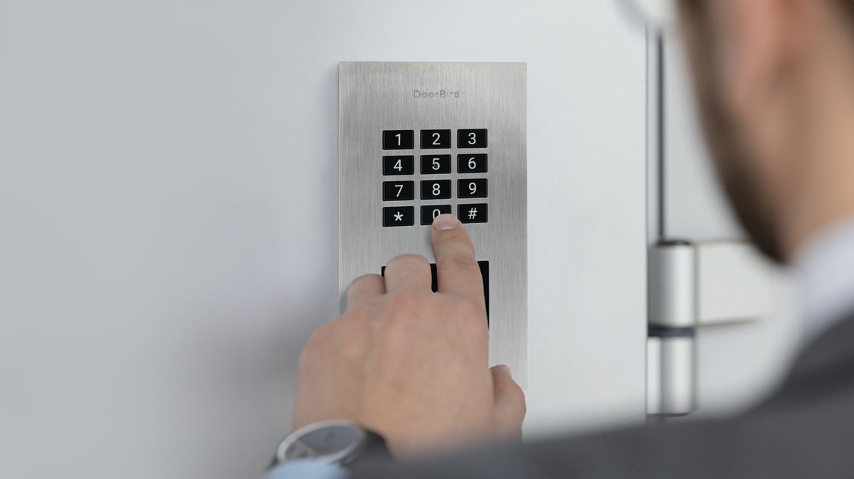 DoorBird A1121 IP Access Control Device, Keypad and RFID, Flush-mount
