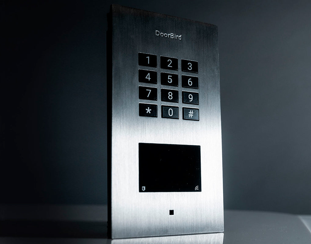 DoorBird A1121 IP Access Control Device, Keypad and RFID, Flush-mount