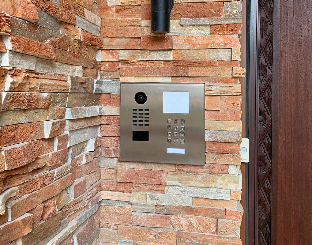 DoorBird D2201IKH IP Video Intercom, 1 Call Button, with Info Module and Keypad